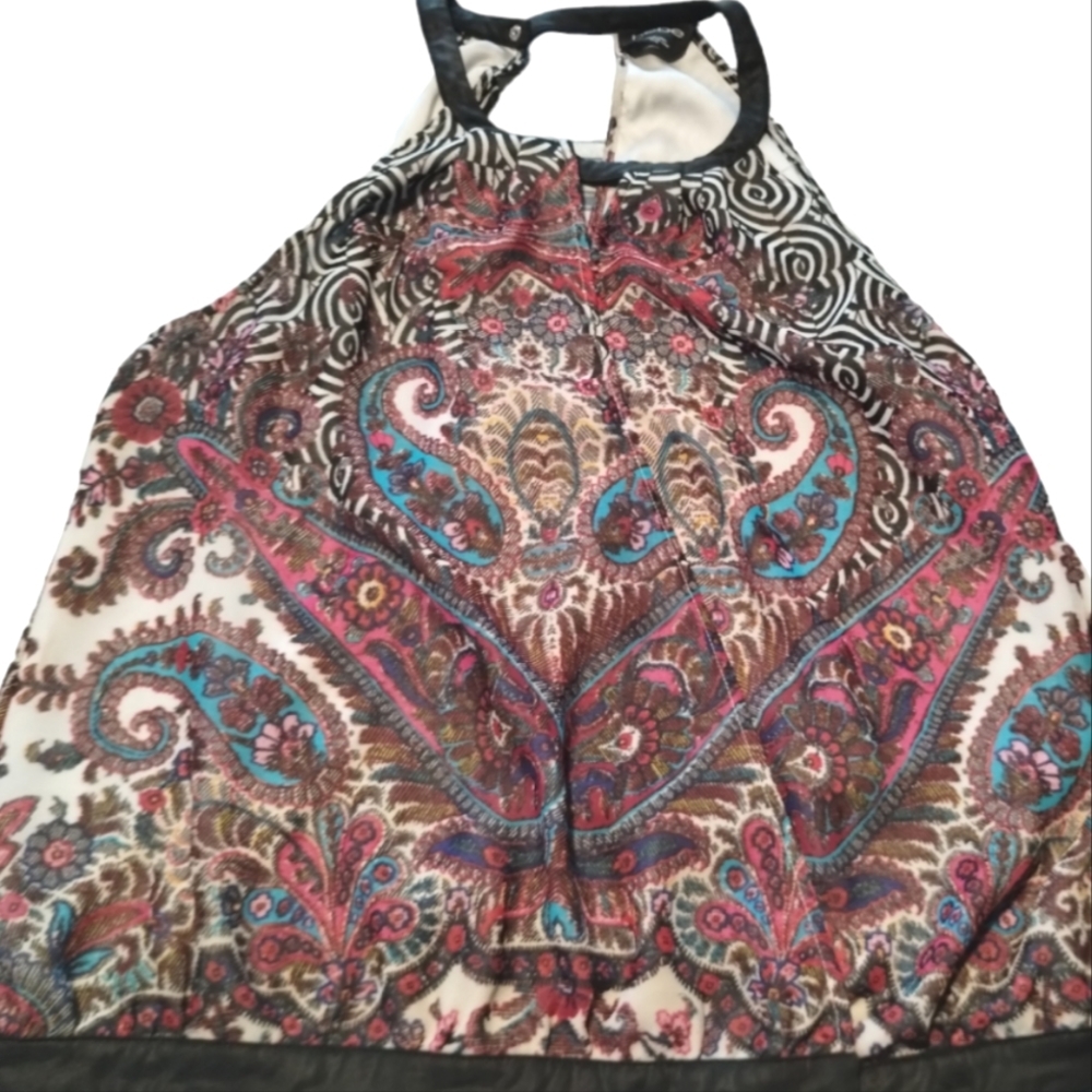 Bebe Floral Open back top - Picture 2 of 3